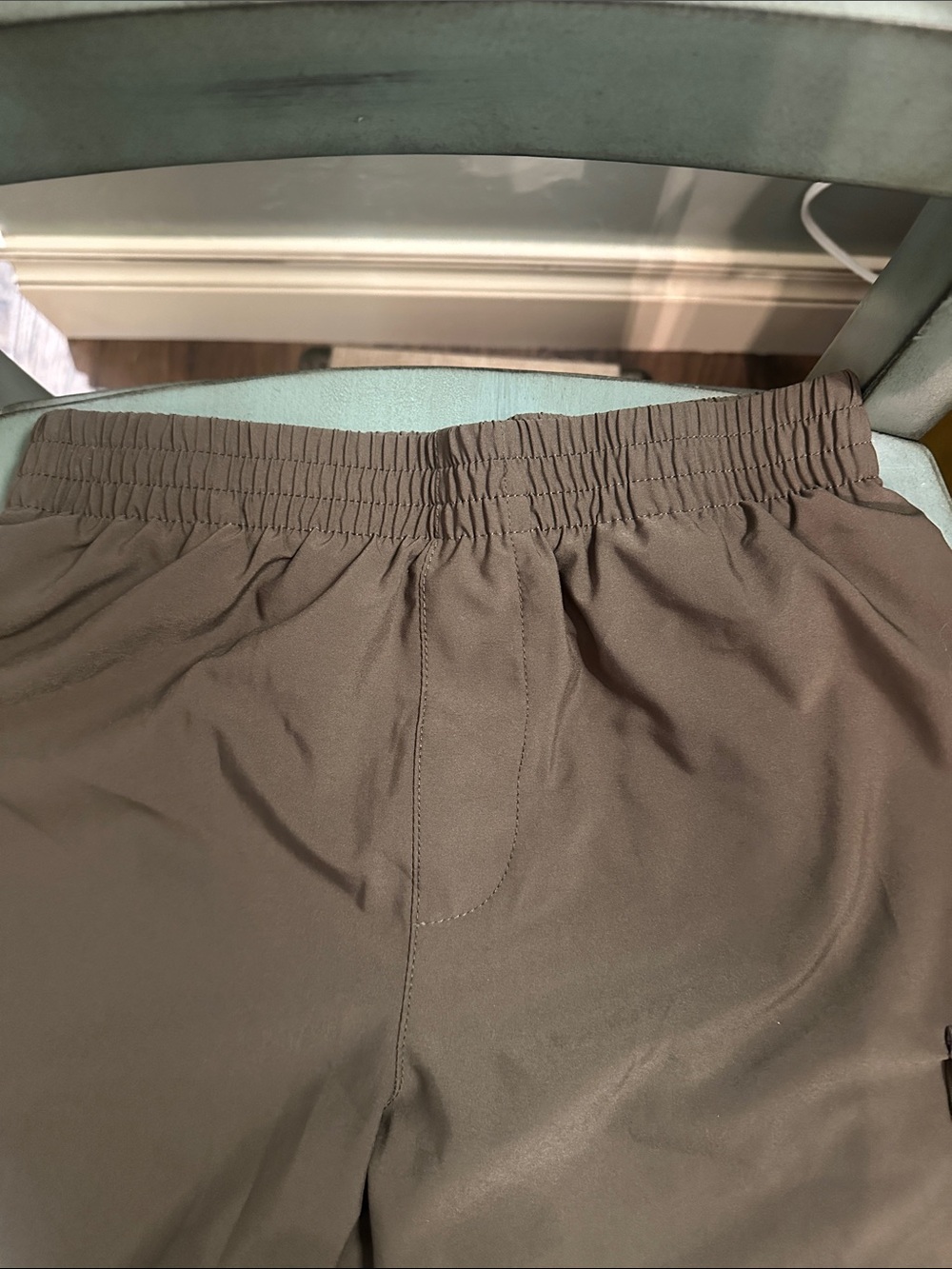 Nike set olive green and cream shorts and tshirt - Picture 3 of 13
